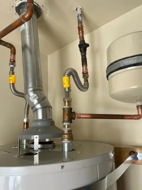 Water heater installation and plumbing repair in Jonestown